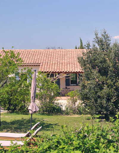 Maison de vacances dans le Vaucluse en Provence avec piscine privée chauffée pour 3 personnes